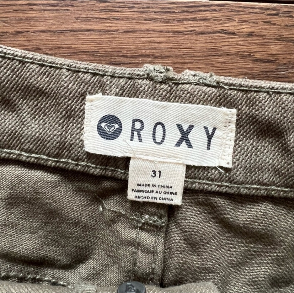 NEW Olive Crochet Detail Roxy Shorts - Picture 7 of 10